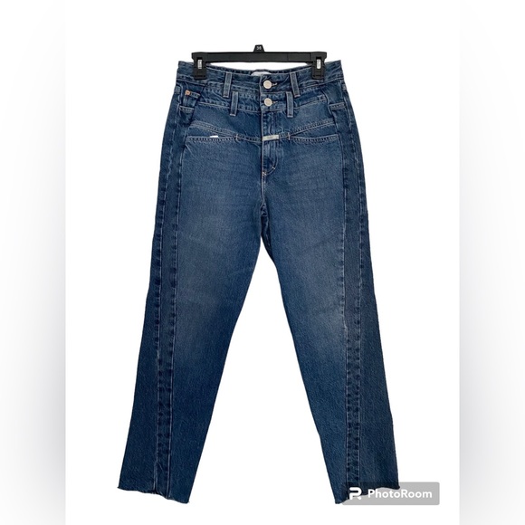 Closed Curved-X Double Button Raw Hem Tapered Jeans, organic cotton- size 26 - Picture 4 of 10